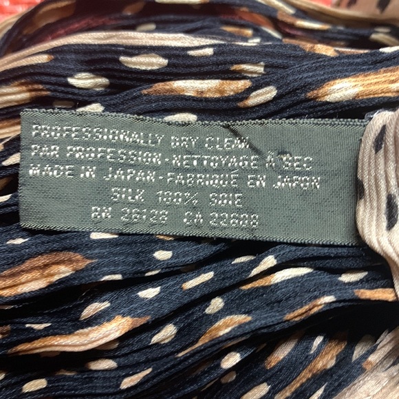 Black & Tan Patterned Echo Silk Scarf - Picture 3 of 4